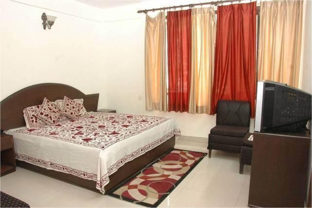 Hotel Surya Kiran Mussoorie Ruang foto